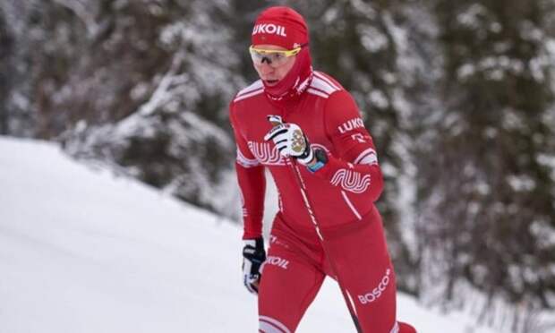 Александр Большунов завоевал золото Кубка мира по лыжным гонкам