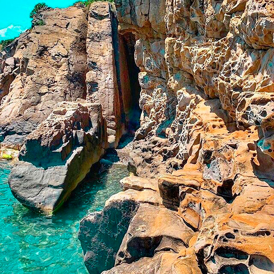 Эти скалы в Крыму так похожи на сыр! (ФОТО)