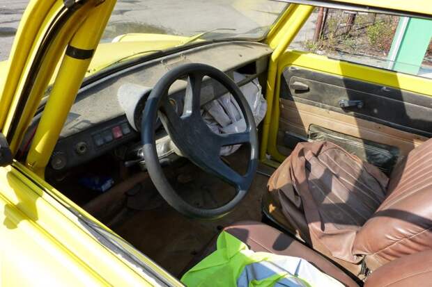 Автопарк советского периода в Болгарии trabant, болгария