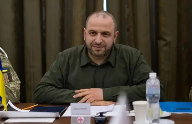 Глава Минобороны Украины отстранил подозреваемого в расхищении выделенных на боеприпасы средств чиновника