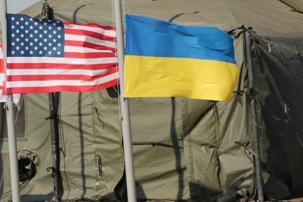Флаги США и Украины 