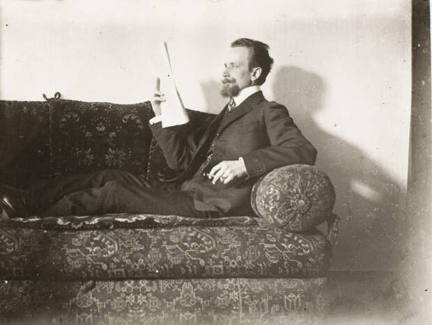 Уникальный фотоархив трех поколений одной семьи покажут в «Росфото»