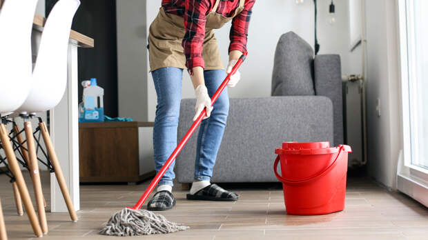 Почему нельзя мыть полы горячей водой