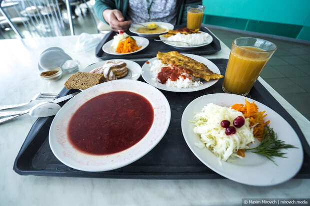 Чем кормят в столовой на Чернобыльской АЭС.