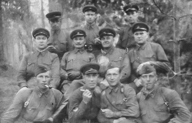 Группа командиров 128-й стрелковой дивизии