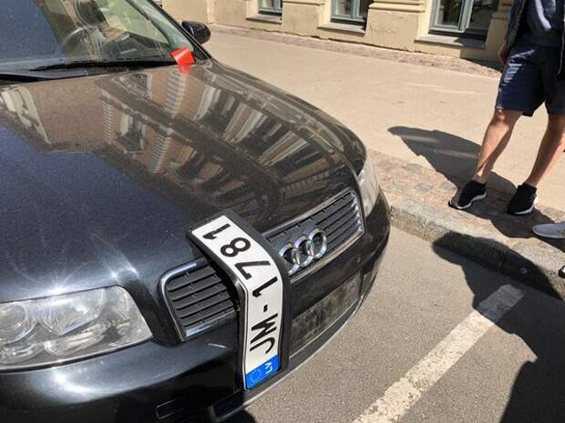 Так на остров не накопишь, Генрих.