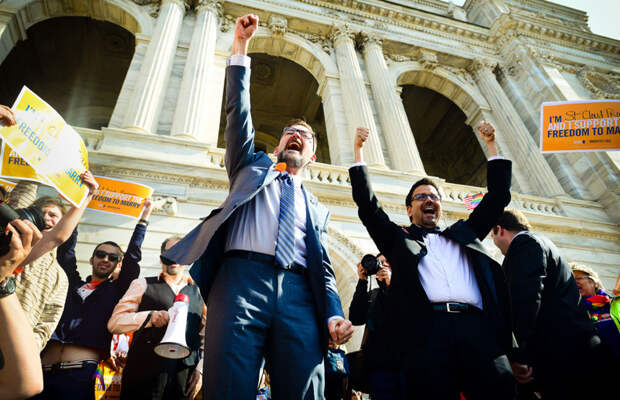 Люди празднуют легализацию в Миннесоте (США) однополых браков подборка фото, хорошие фото, эмоции