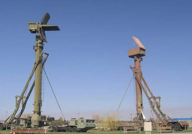 Основа наземного сегмента ПВО РФ в 1990-е годы. ЗРС С-300ПТ, С-300ПС и С-300ПМ