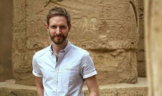 Доктор Крис Нонтон, археолог и египтолог.