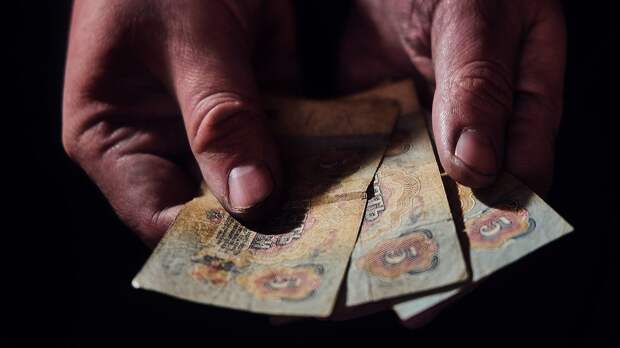 Этим трюком с пятирублевой купюрой СССР хоккеисты издевались над простыми гражданами: «Весело было!»