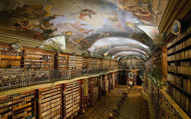 Прогулка по самой красивой библиотеке мира