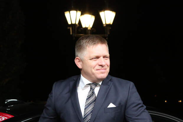 Премьер-министр Словакии Фицо был введен в состояние искусственной комы