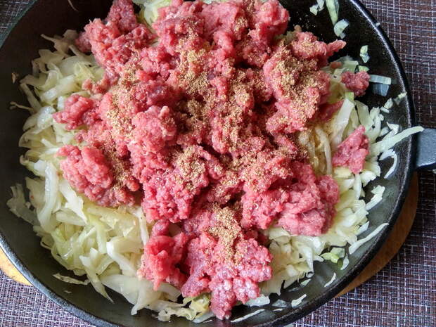 Хочу поделиться рецептом «Вьетнамских пирожков с мясом и капустой». Готовлю их вместо жареных - очень здоровая еда