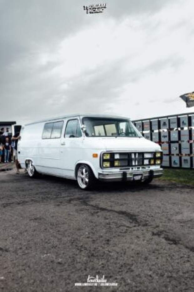 tsunami picnic x lowdaily 102