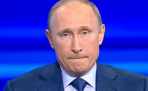 Рейтинг доверия президенту Владимиру Путину упал до минимального уровня