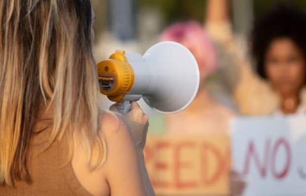 Голливудские студии предложили новые условия труда гильдии сценаристов США