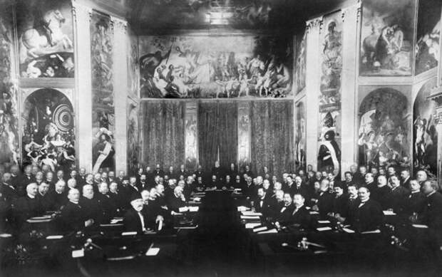 Первая Гаагская конференция 1899 года.