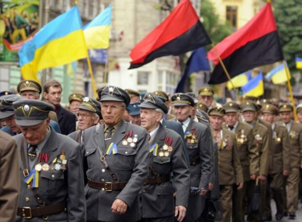 За Донбасс ответите. Украинцы устроили охоту на «АТОшников» За Донбасс ответите. Украинцы устроили охоту на «АТОшников»