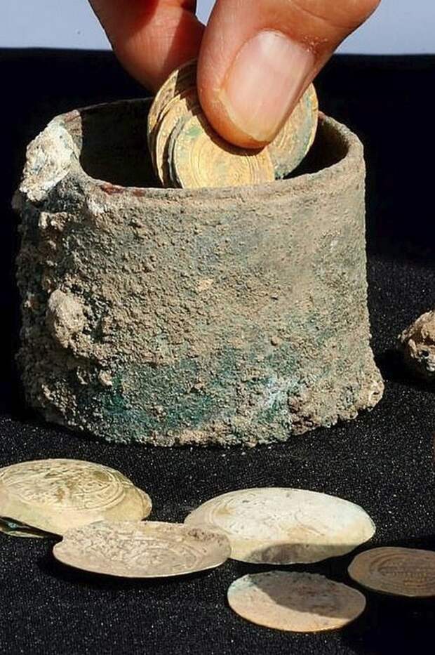 В Израиле нашли 900-летний клад времен крестоносцев Израиль, клад, крестоносцы, наука, находка, раскопки, ученые