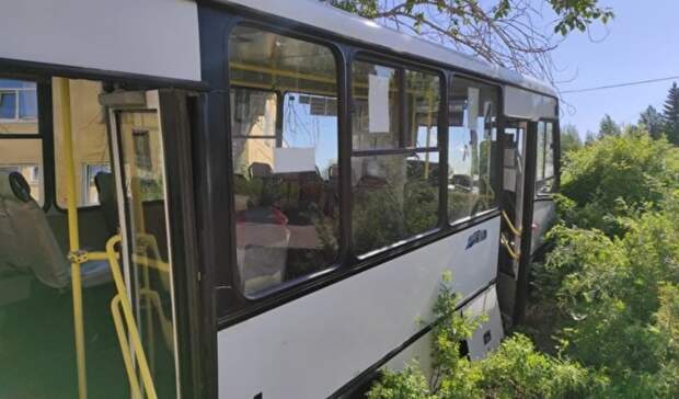 До 9 человек увеличилось число пострадавших в ДТП с автобусом в Лесном