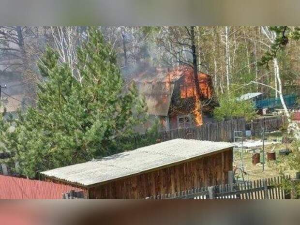 Дом сгорел в СНТ «Металлург»