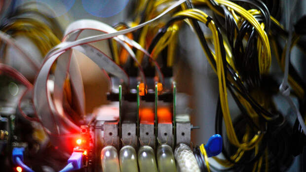 В Забайкальском крае выявили незаконно подключенную к сетям майнинговую ферму