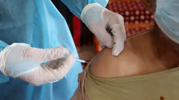 В Роспотребнадзоре заявили, что от гриппа вакцинированы 46,6% населения России