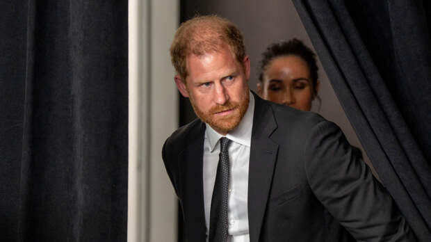 Растущая тоска: принц Гарри намерен покинуть США и расстаться с Меган Маркл