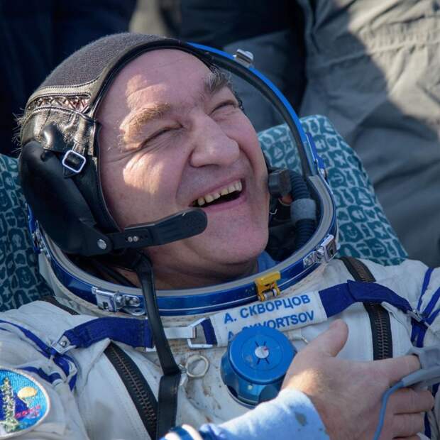 7 удивительных фото возвращения космонавтов