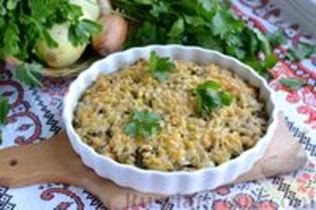 Фото к рецепту: Крамбл с кабачками, сыром и зеленью