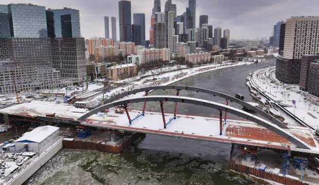 Собянин: Набережную и мост назвали в честь Германа Титова и Сергея Королева