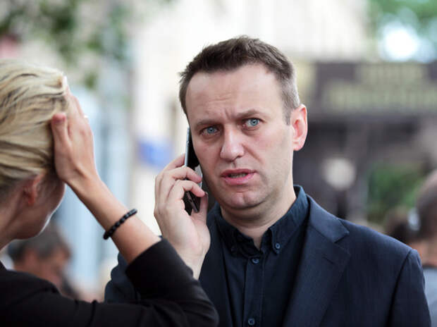 Навальный попросил ввести новые санкции против России