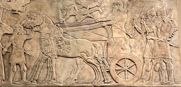 Подлинники и слепки. В музее им. Пушкина…