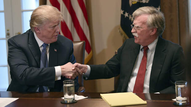 Джон Болтон: Трамп для России — «лёгкая добыча», и в Кремле будут праздновать его победу