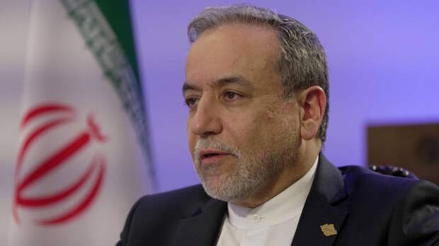 Аракчи упрекнул США в изменении условий на иранских переговорах