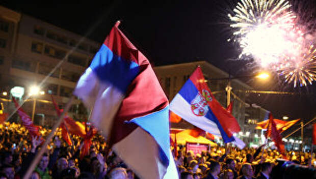 Сторонники Дня Республики Сербской вышли на улицы города после проведения референдума