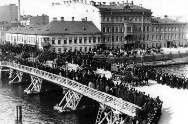 Загадка обрушения Египетского моста в Петербурге, или Легенда о пророчестве сфинксов