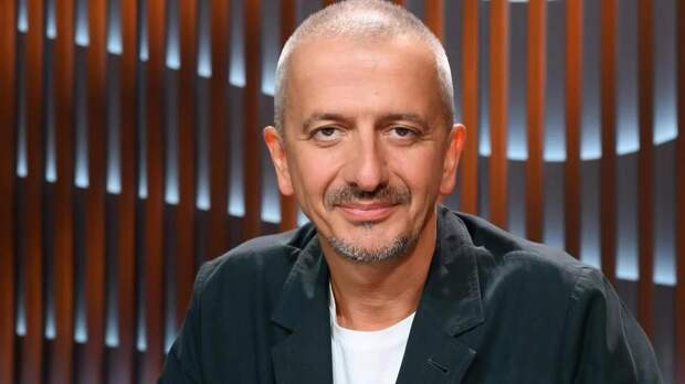 Константин Богомолов отреагировал на требования убрать его из Школы‑студии МХАТ: «Терпеть не могу иски»