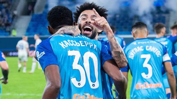 «Зенит» теряет бомбардира, из «Краснодара» Галицкого ушел юный талант. Трансферные слухи дня