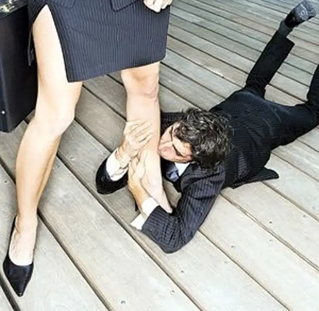 Муж целует ноги любовнице - 32 ответа на форуме afisha-piknik.ru ()