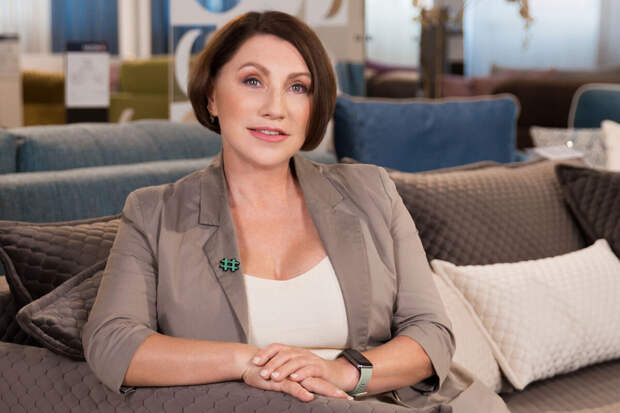 Телеведущая Роза Сябитова восстанавливается после операции на руке