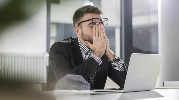 Терапевт Родченкова назвала способ избежать «офисных» болезней