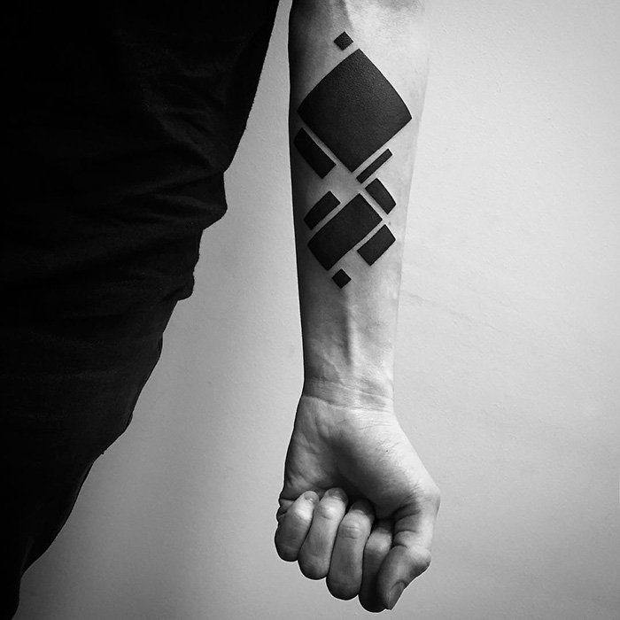 Suprematism-inspired-digital-minimalist-tattoos-stanislaw-wilczynski