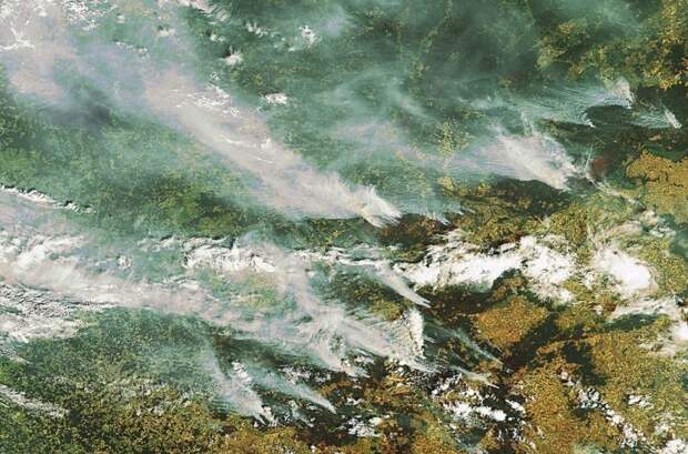 14. Дым от лесных пожаров над Москвой, июль 2010 года. земля, космос, пейзаж, планета, природа, россия, фотосъемка