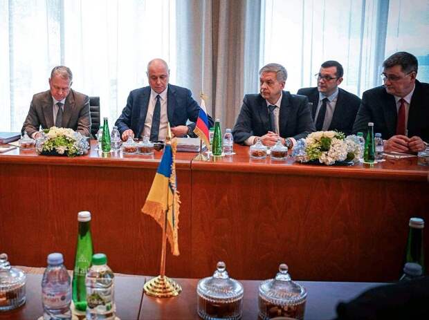 В России назвали главный вопрос на переговорах по Украине