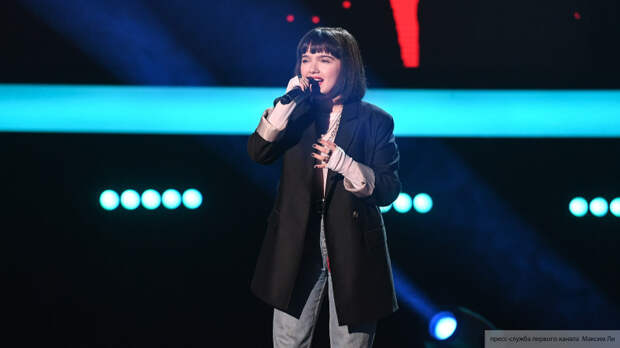 Дочь ведущего Первого канала прошла в следующий этап «Голоса»