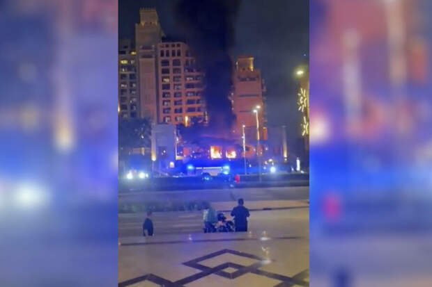 В Дубае обломки ракеты упали на жилой район, где отдыхают туристы из России