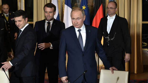Политолог считает маловероятной встречу Путина и Зеленского после ареста Медведчука