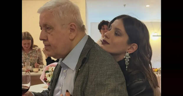 "Какой отец, такая дочь". Аня Чиповская показала редкие фото с отцом