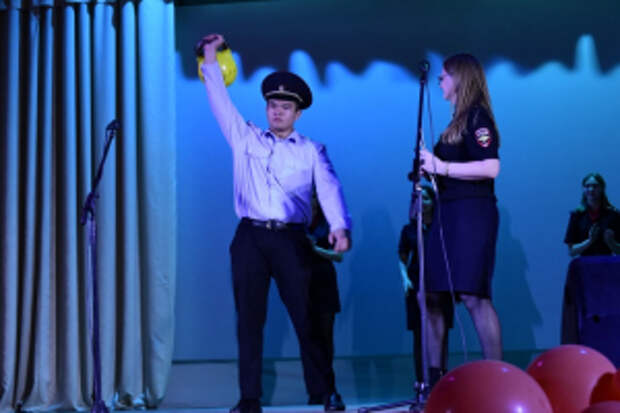 В Оренбургской области полиция представила возможности службы будущим специалистам на фестивале профессий